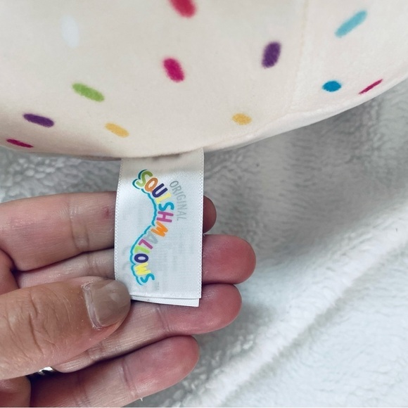 12" Squishmallow Kiks the Birthday Cupcake Plush Toy - Picture 6 of 7